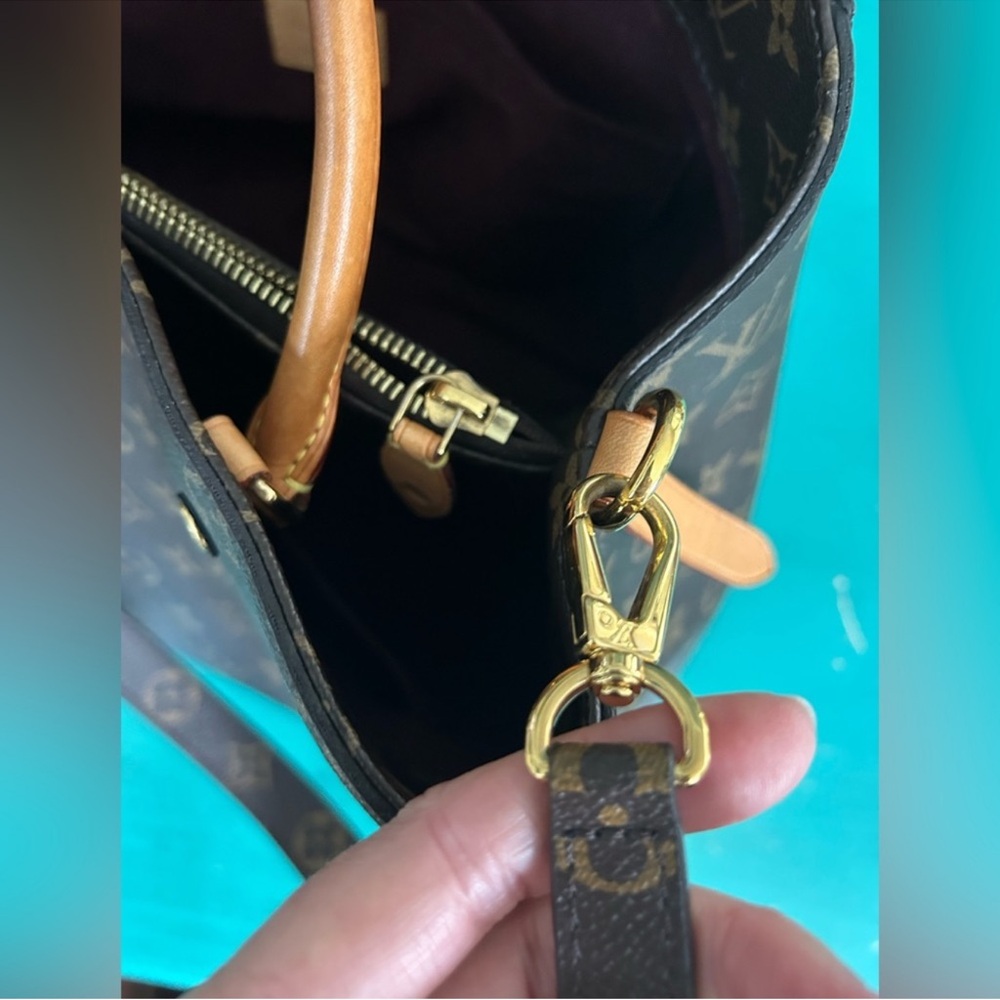 Louis Vuitton 2017 Montaigne GM bag, EUC - Picture 7 of 16